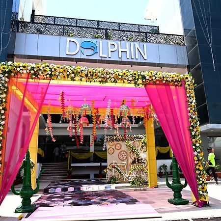 Отель Dolphin Club Chinhat Экстерьер фото
