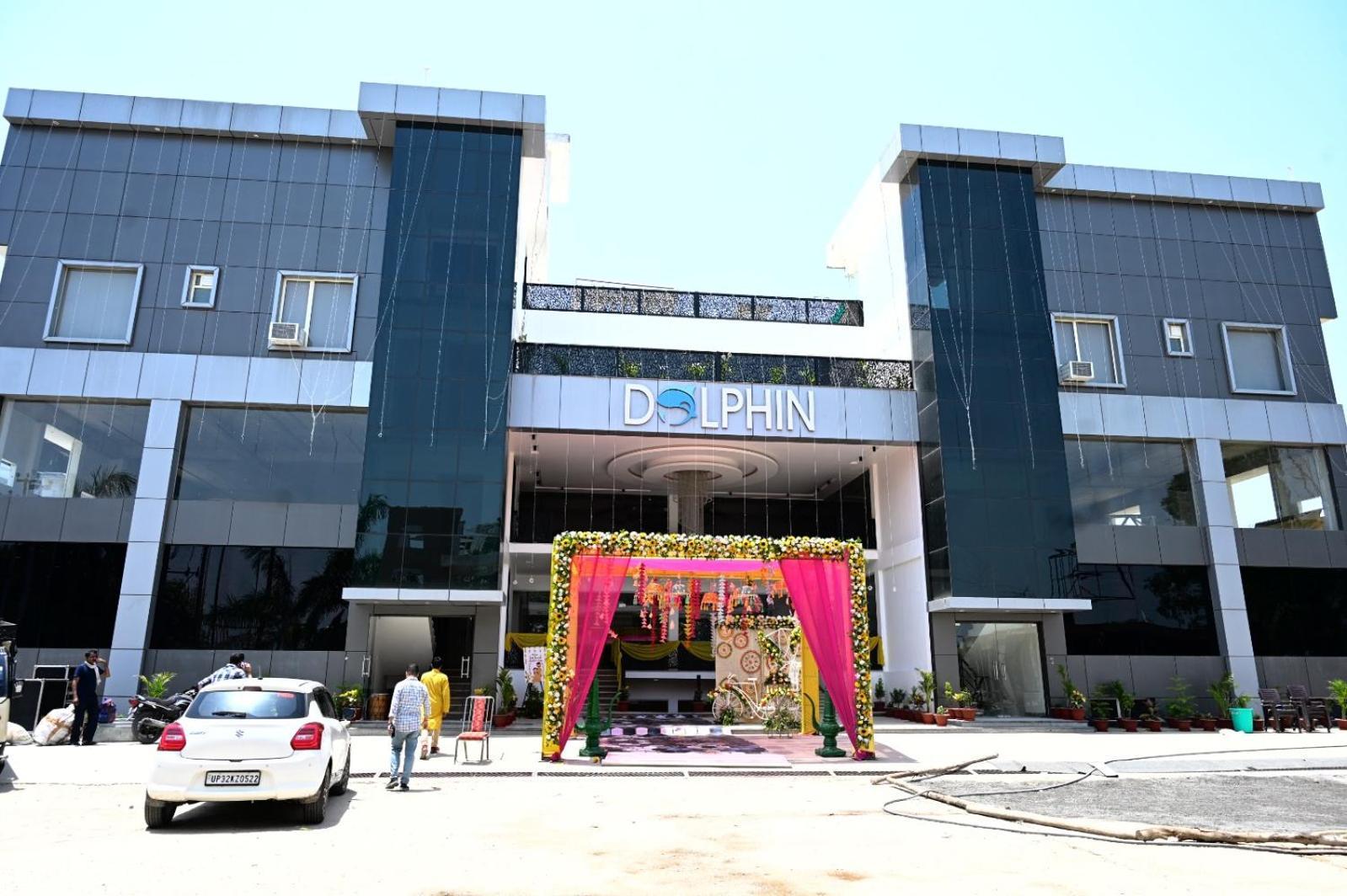 Отель Dolphin Club Chinhat Экстерьер фото
